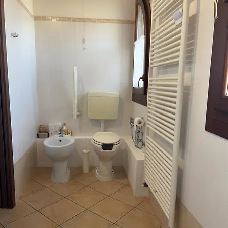 Il Ghiandolino Имола