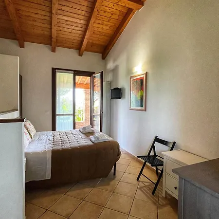 Il Ghiandolino Фермерский дом Имола